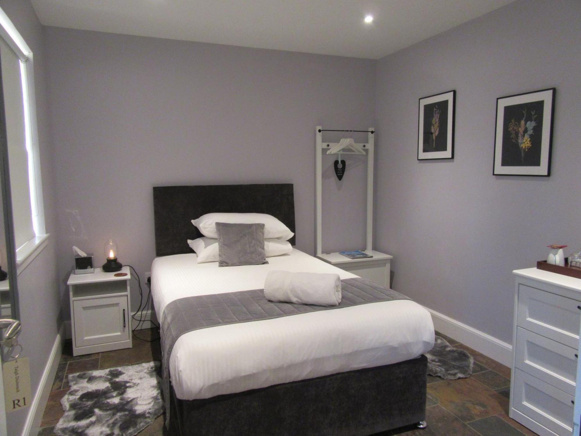 Taigh Duitseach Bed & Breakfast Portree Exterior photo